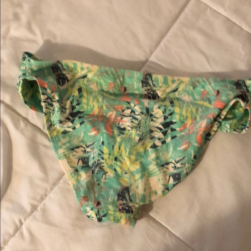 Pattern bikini - Picture 3 of 3